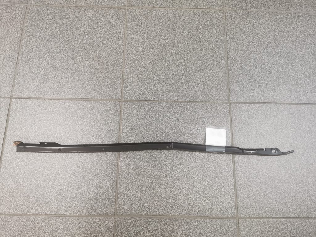 Aizmugurēja bufera kronšteins priekš MERCEDES W221 2218850116