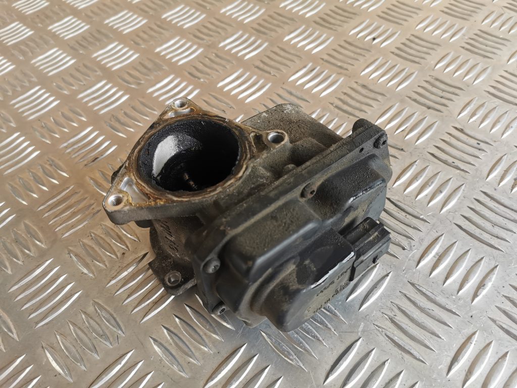 Droseļvārsts priekš MITSUBISHI LANCER 2009 2 Droseļvārsts priekš MITSUBISHI LANCER 2009