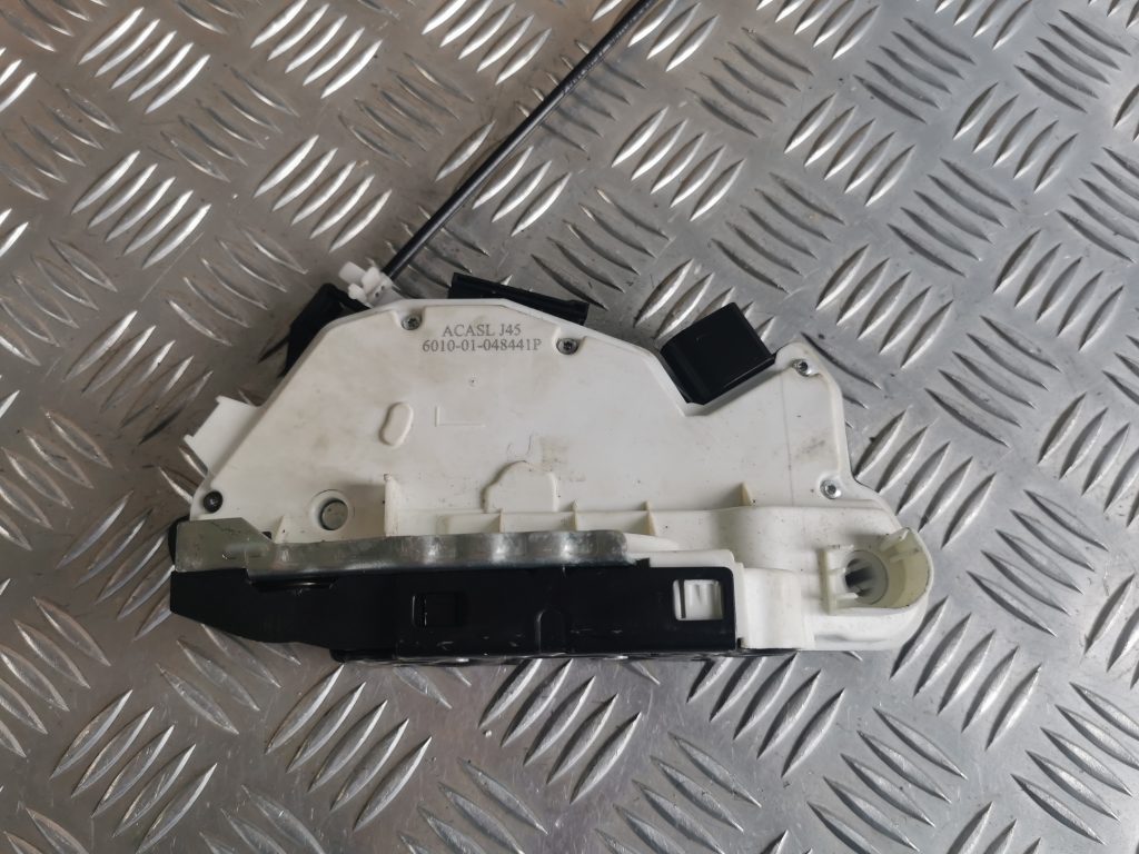 Aizmugurējo kreiso durvju slēdzene priekš VW PASSAT CC 2009 1 Aizmugurējo kreiso durvju slēdzene priekš VW PASSAT CC 2009