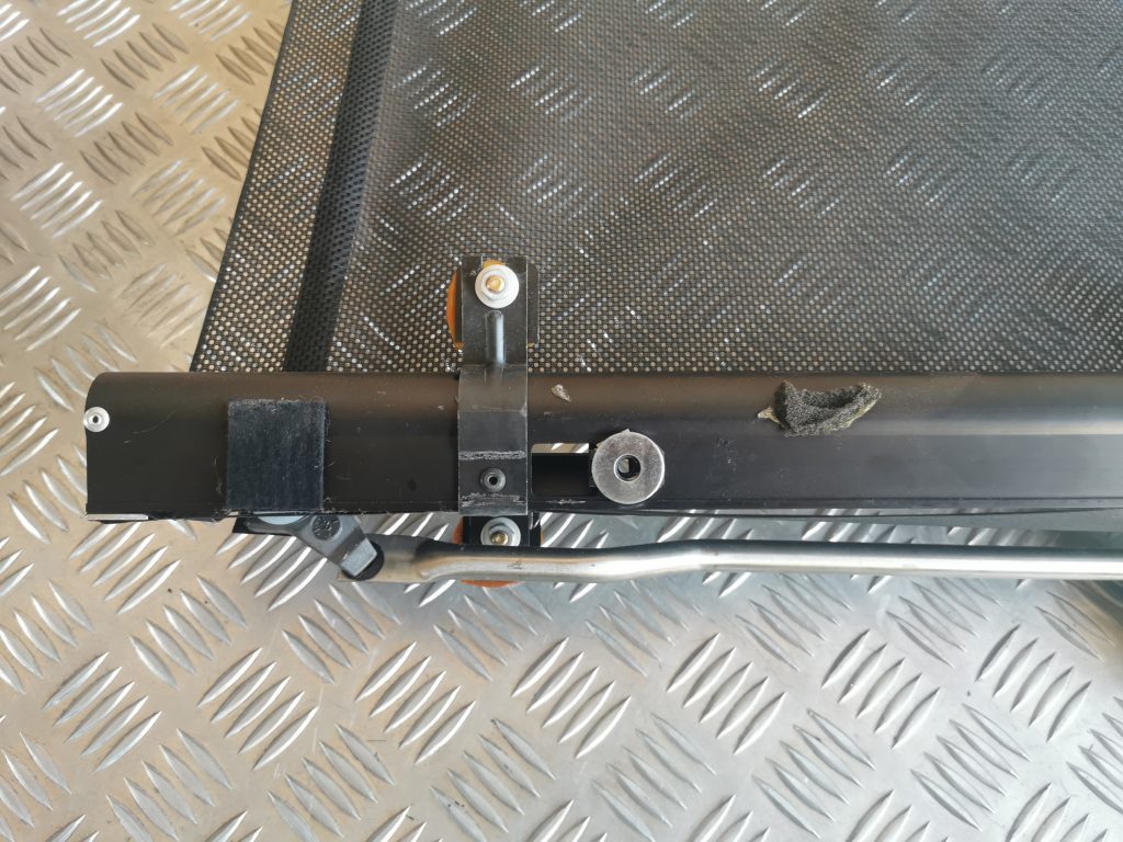 Durvju logu saules aizsargs priekš AUDI A6 1998 2 Durvju logu saules aizsargs priekš AUDI A6 1998