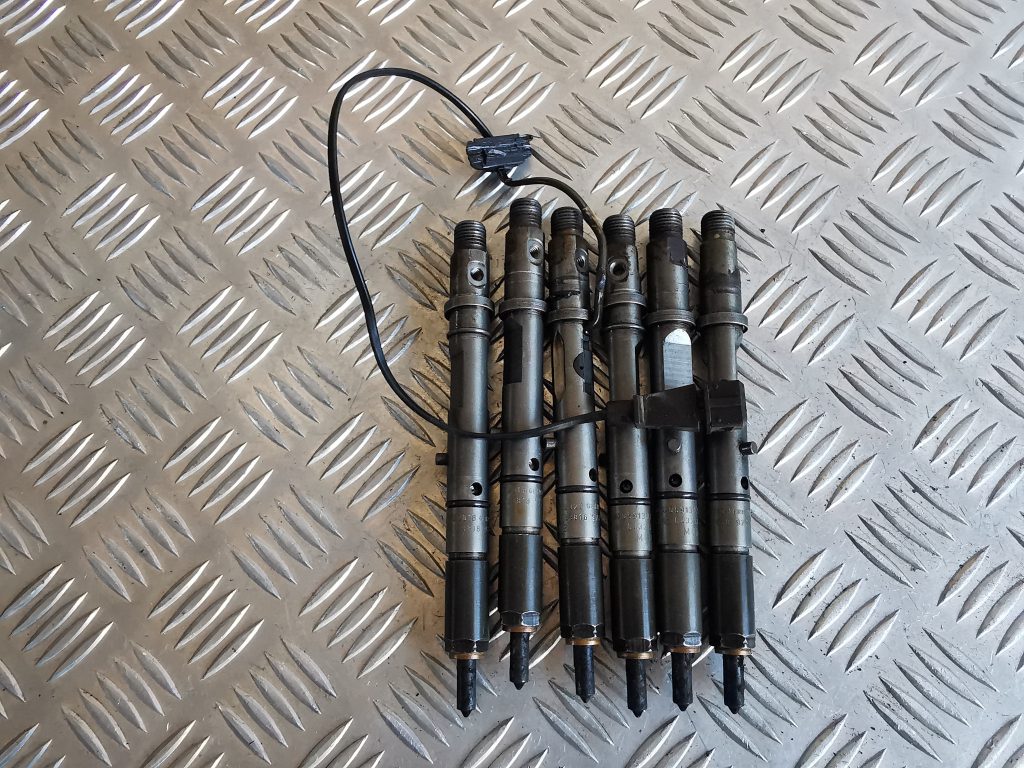 Degvielas smidzinātājs priekš AUDI A6 1998