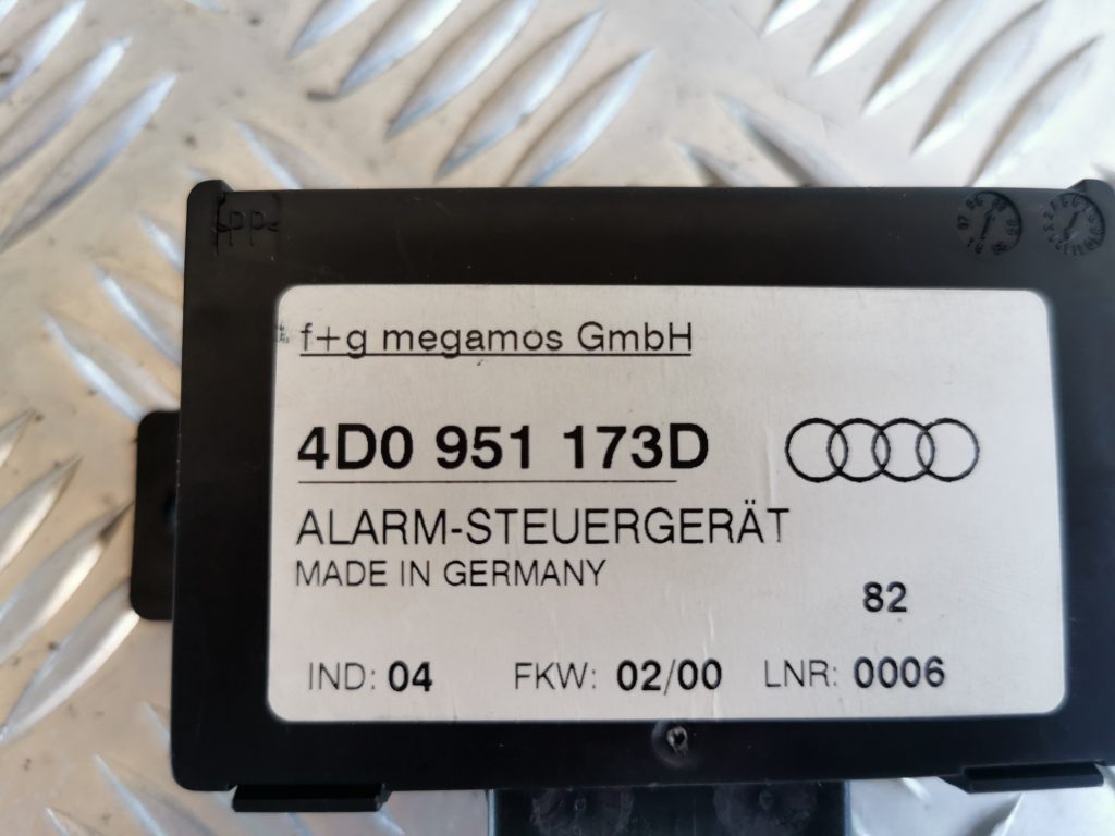 Signalizācijas vadības bloks priekš AUDI A6 1998 5 Signalizācijas vadības bloks priekš AUDI A6 1998