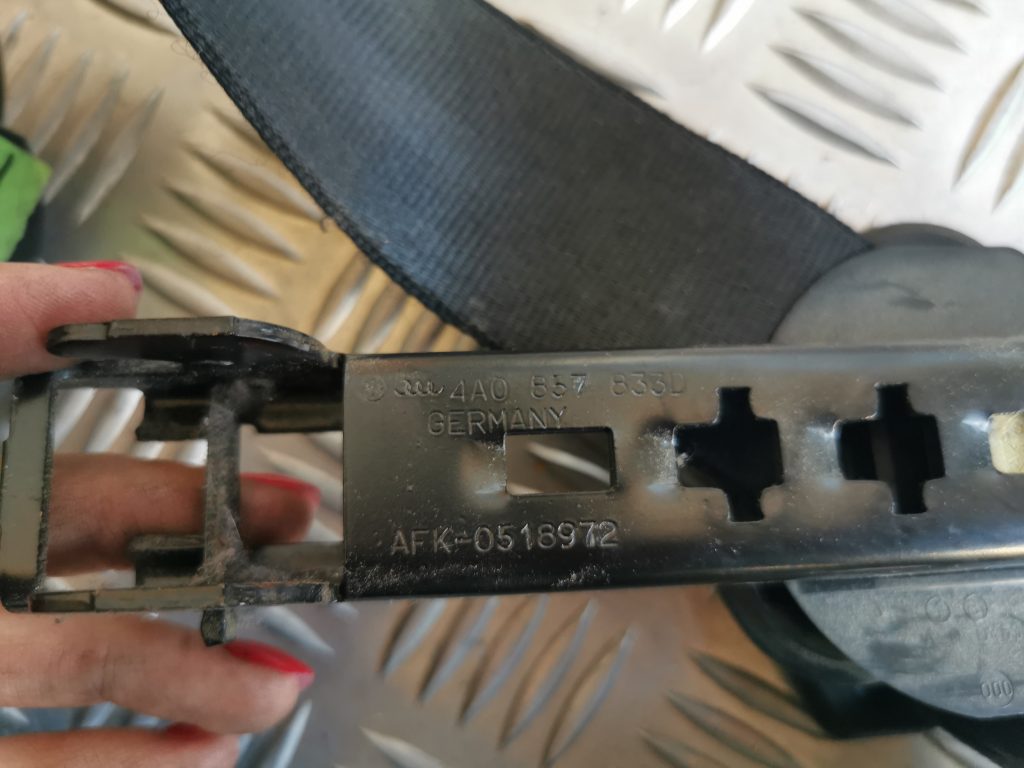 Priekšējā kreisā drošības josta priekš AUDI A6 1998