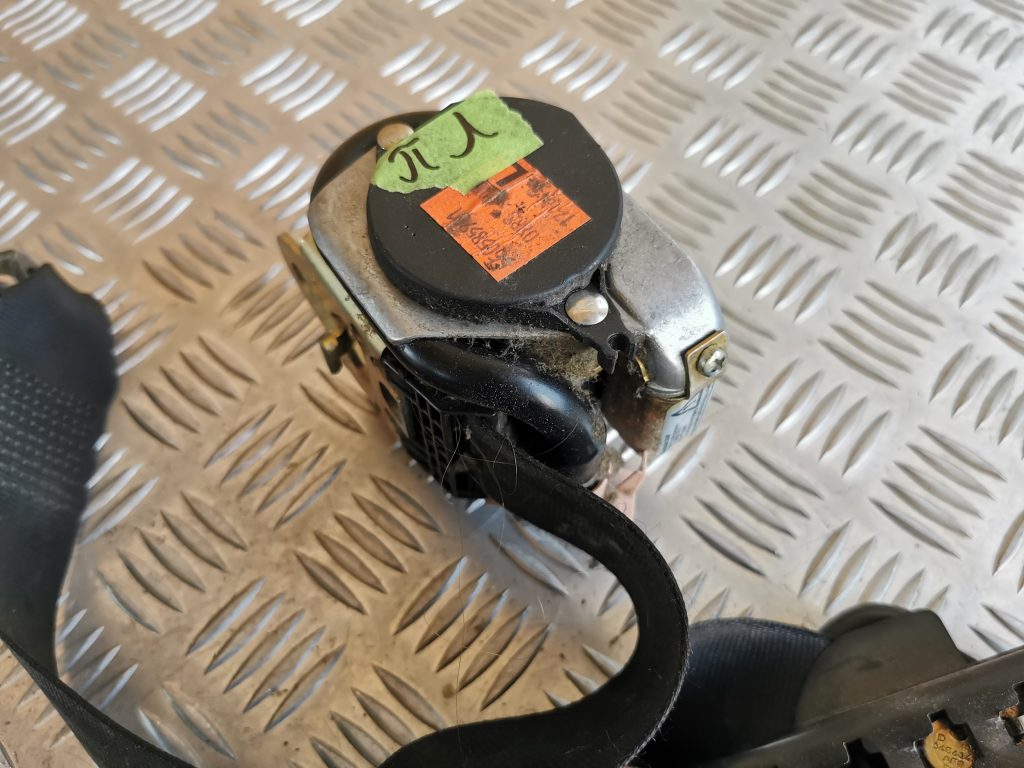 Priekšējā kreisā drošības josta priekš AUDI A6 1998