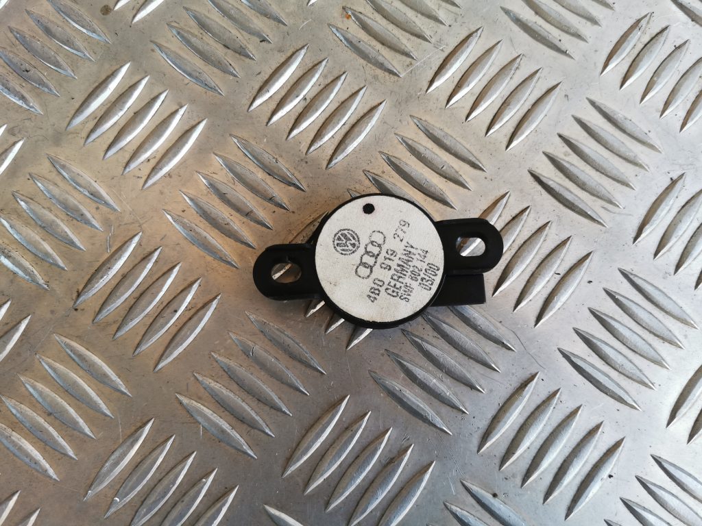 Parkošanās devēju vadības bloks priekš AUDI A6 1998 2 Parkošanās devēju vadības bloks priekš AUDI A6 1998