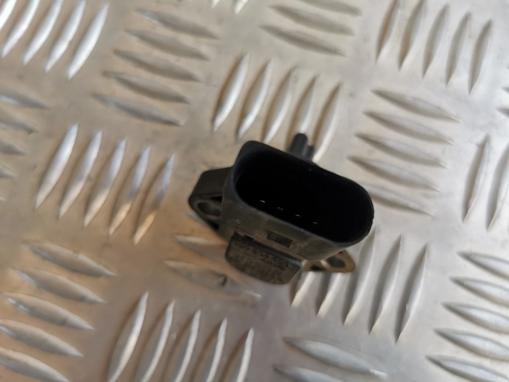 Izplūdes gāzu spiediena sensors priekš AUDI A6 1998