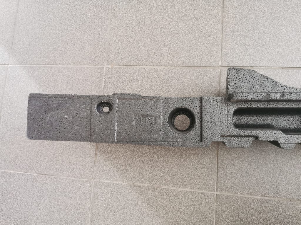 Bufera putuplasts priekš Nissan Qashqai 2006-2010 62090BR00A 4 Bufera putuplasts priekš Nissan Qashqai 2006-2010 62090BR00A