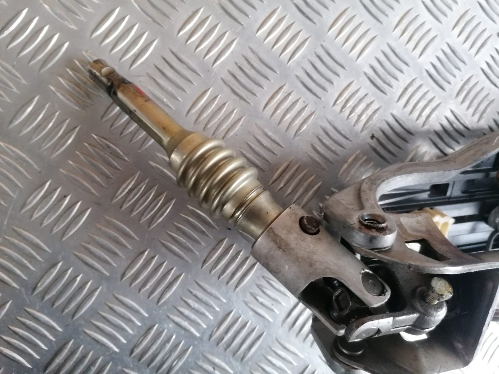 Stūres statne priekš MERCEDES BENZ ML320 2005 BLACK