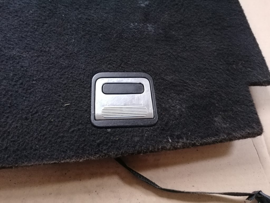 Bagāžnieka grīda priekš MERCEDES BENZ ML320 2005 BLACK 2 Bagāžnieka grīda priekš MERCEDES BENZ ML320 2005 BLACK