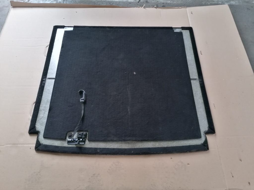 Bagāžnieka grīda priekš MERCEDES BENZ ML320 2005 BLACK 3 Bagāžnieka grīda priekš MERCEDES BENZ ML320 2005 BLACK