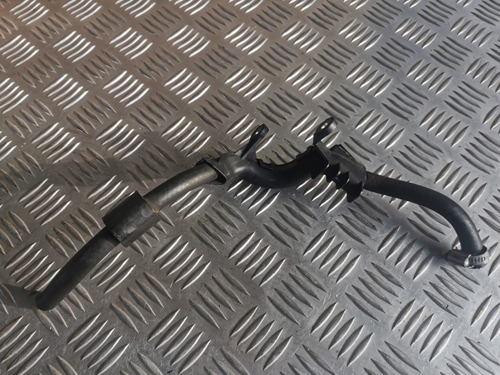 Degvielas caurule priekš MERCEDES BENZ ML320 2005 BLACK 2 Degvielas caurule priekš MERCEDES BENZ ML320 2005 BLACK