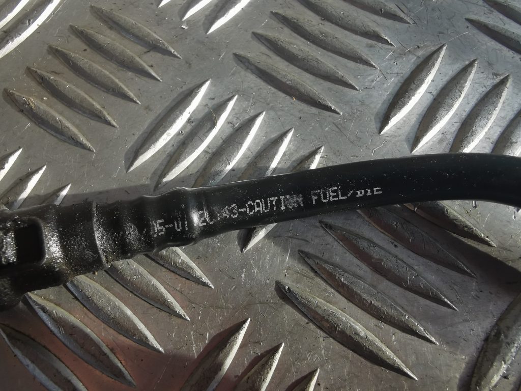 Vakuum sūkņa caurule priekš MERCEDES BENZ ML320 2005 BLACK