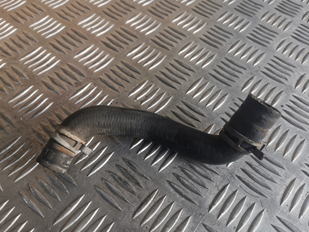 Interkulera caurule priekš MERCEDES BENZ ML320 2005 BLACK