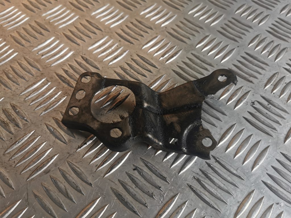 Karstuma aizsargs (mazs) priekš MERCEDES BENZ ML320 2005 BLACK