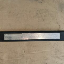 Sliekšņa priekšēja laba uzlika (salonā) priekš MERCEDES BENZ ML320 2005 BLACK