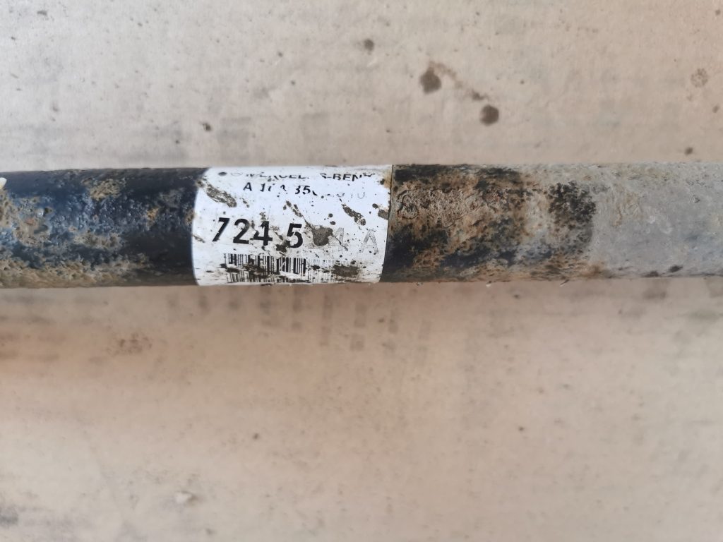 Pusass aizmugurē priekš MERCEDES BENZ ML320 2005 BLACK