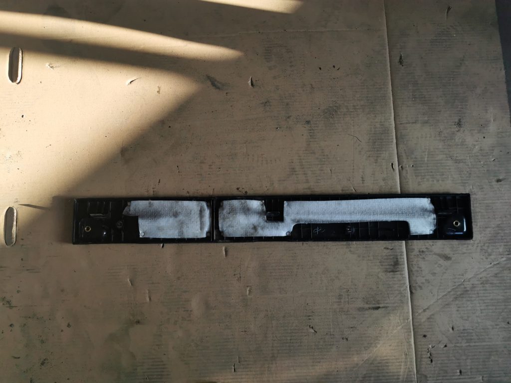 Bagāžnieka grīdas daļa priekš MERCEDES BENZ ML320 2005 BLACK