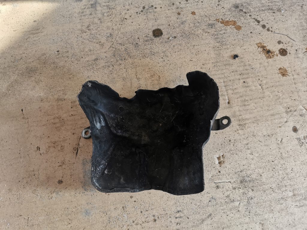 Karstuma aizsargs (mazs) priekš MERCEDES BENZ ML320 2005 BLACK