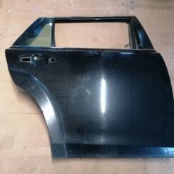 Aizmugurējās labās durvis priekš SUBARU LEGACY 2011