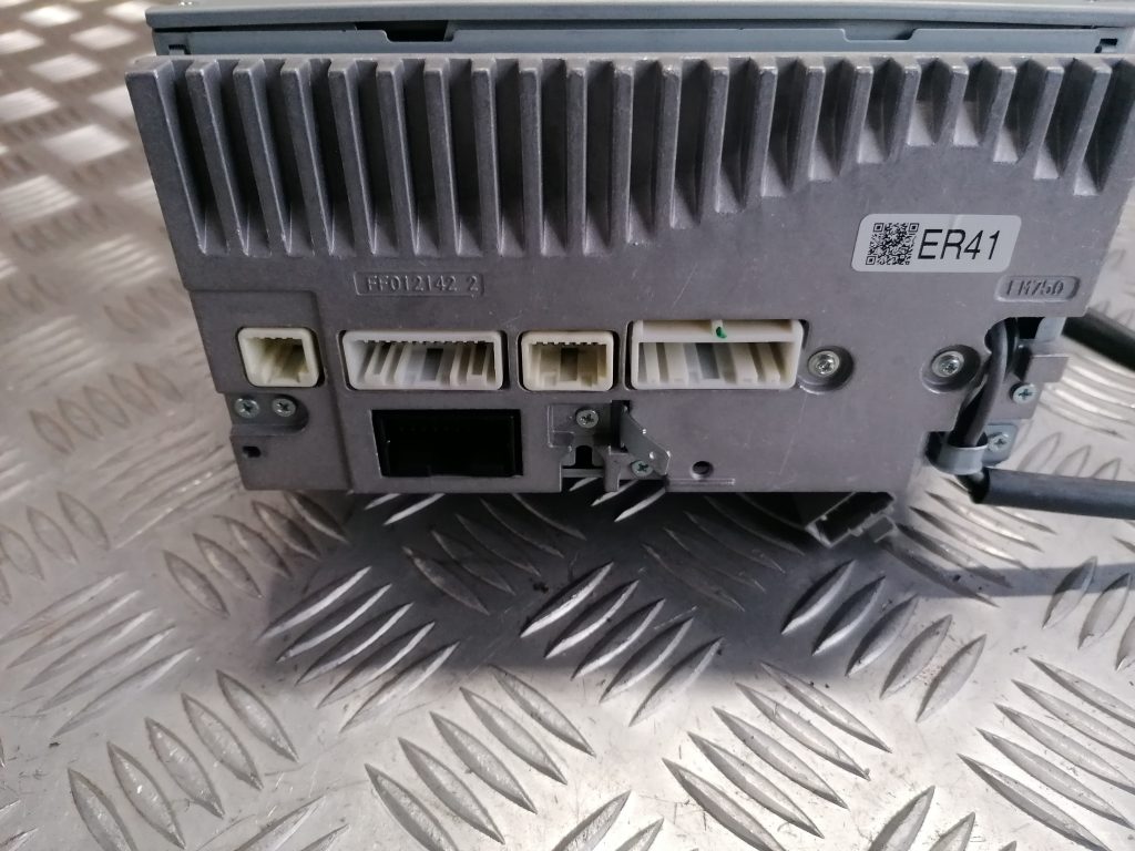 CD/DVD/Navigācijas bloks priekš SUBARU LEGACY 2011 4 CD/DVD/Navigācijas bloks priekš SUBARU LEGACY 2011