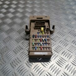 Drošinātāju relejas kaste priekš SUBARU LEGACY 2011