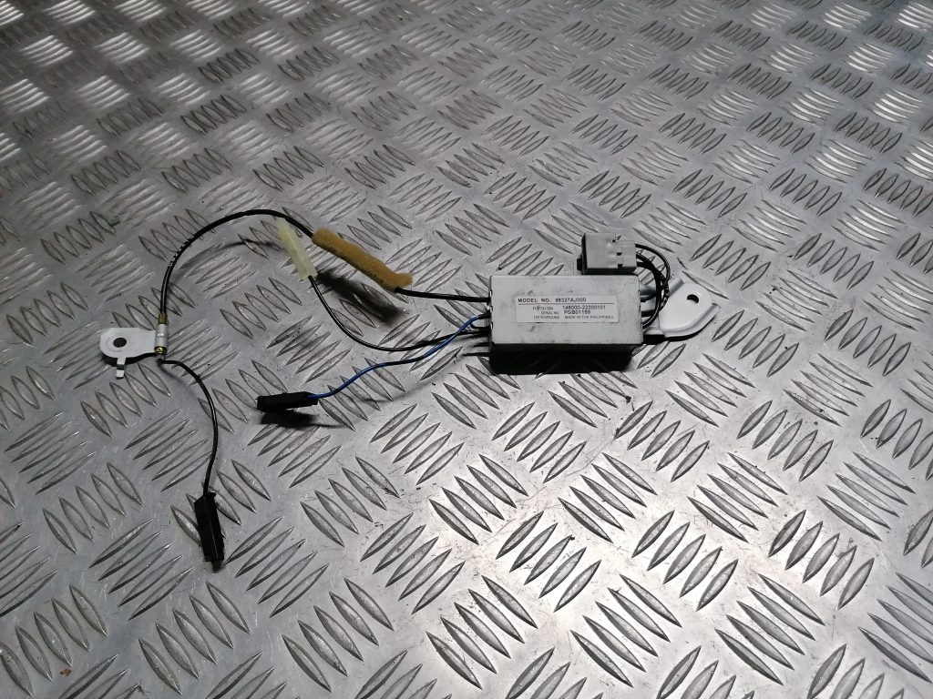 Antenas pastiprinātāja bloks priekš SUBARU LEGACY 2011 1 Antenas pastiprinātāja bloks priekš SUBARU LEGACY 2011