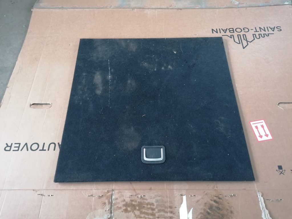 Bagāžnieka grīda priekš SUBARU LEGACY 2011 1 Bagāžnieka grīda priekš SUBARU LEGACY 2011