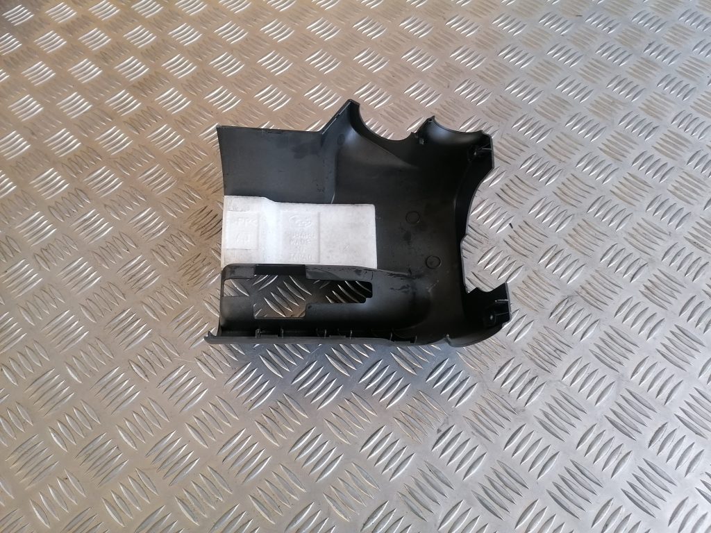 Stūres statnes putekļu aizsargs (salonā) priekš SUBARU LEGACY 2011 2 Stūres statnes putekļu aizsargs (salonā) priekš SUBARU LEGACY 2011