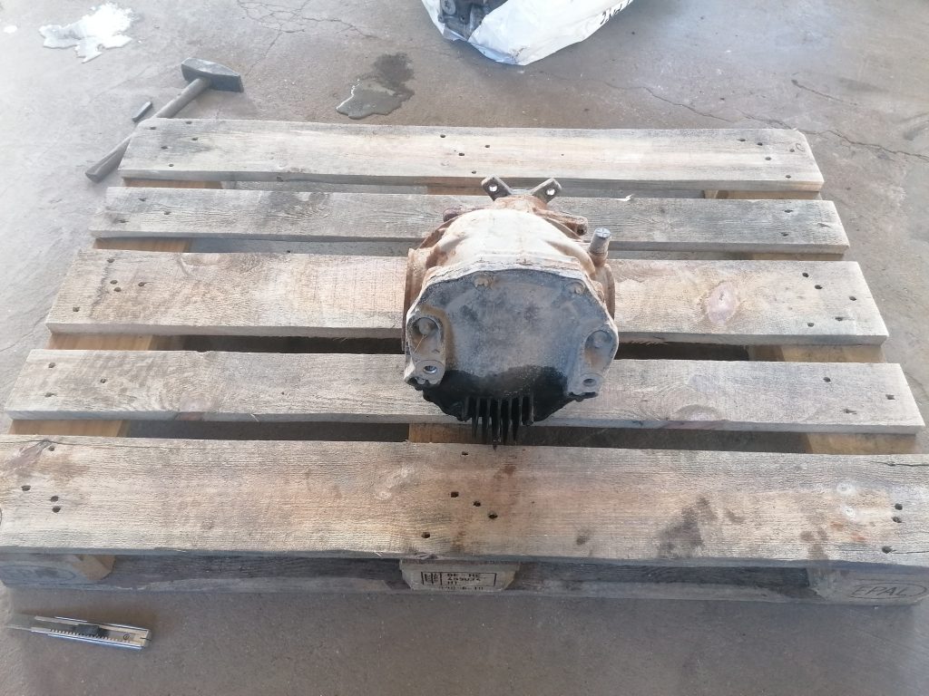 Aizmugurējais reduktors priekš MERCEDES BENZ CLS 320 2005 2 Aizmugurējais reduktors priekš MERCEDES BENZ CLS 320 2005