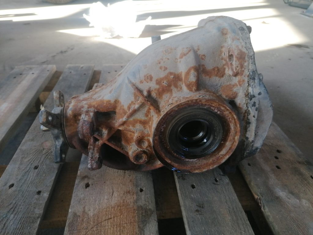 Aizmugurējais reduktors priekš MERCEDES BENZ CLS 320 2005 3 Aizmugurējais reduktors priekš MERCEDES BENZ CLS 320 2005