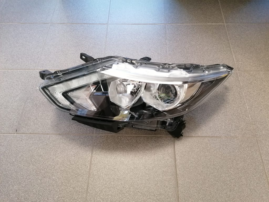 Priekšējais kreisais lukturis priekš Nissan Qashqai 2014-2016 260604EH2A 2 Priekšējais kreisais lukturis priekš Nissan Qashqai 2014-2016 260604EH2A