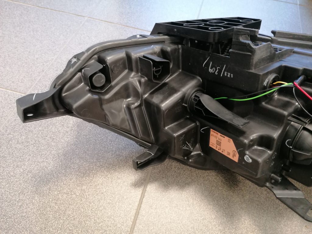 Priekšējais kreisais lukturis priekš Nissan Qashqai 2014-2016 260604EH2A 6 Priekšējais kreisais lukturis priekš Nissan Qashqai 2014-2016 260604EH2A