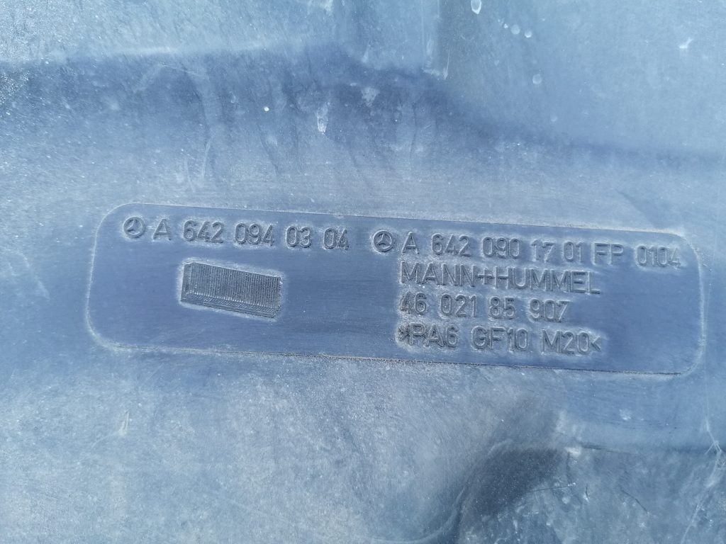 Gaisa filtra korpuss priekš MERCEDES BENZ CLS 320 2005