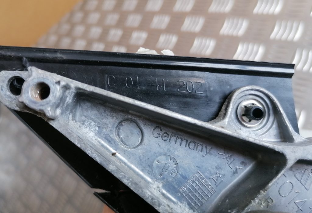 Ārējais spogulis, pa labi priekš BMW 1 E87 2009 WHITE