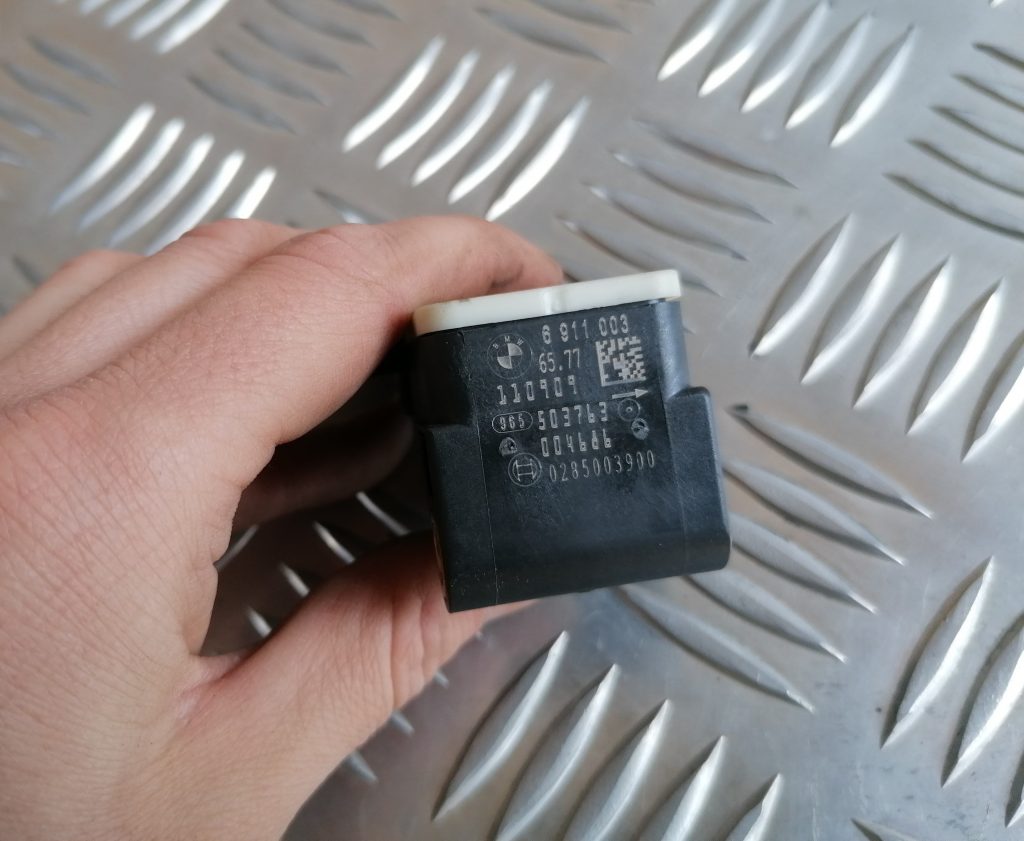 Drošības spilvena trieciensensors priekš BMW 1 E87 2009 WHITE 3 Drošības spilvena trieciensensors priekš BMW 1 E87 2009 WHITE