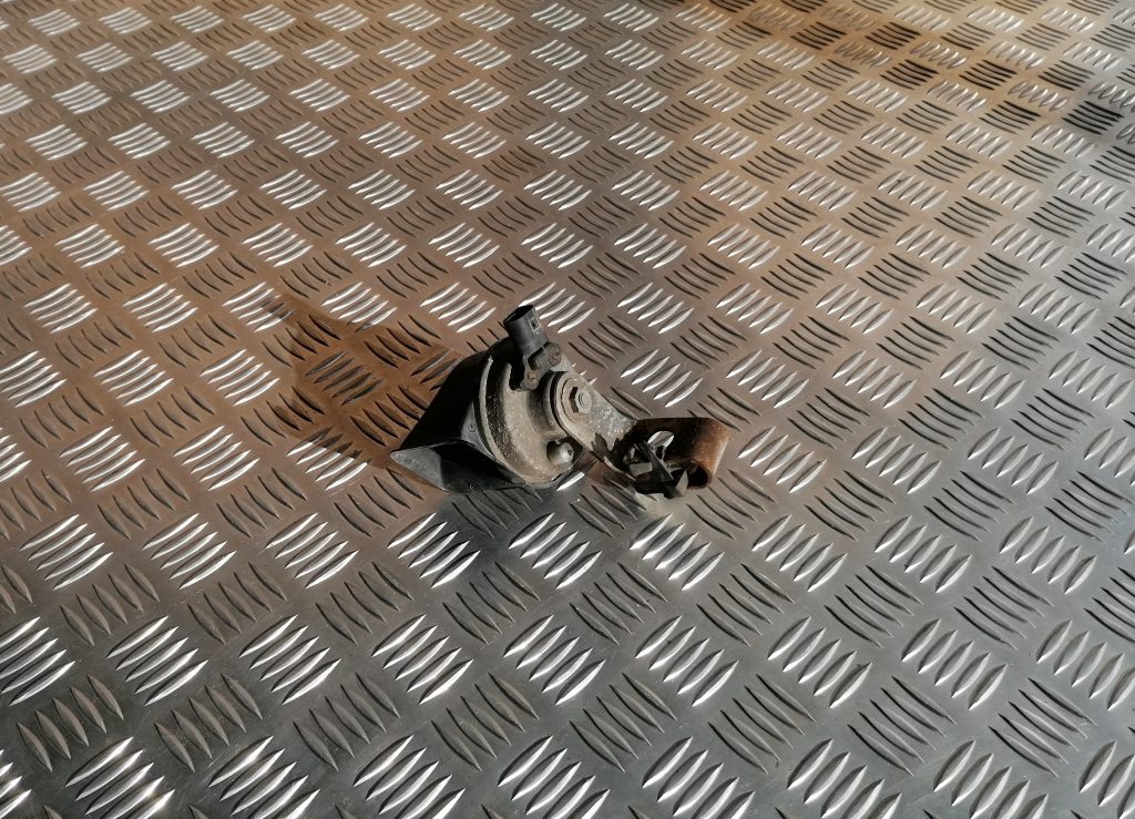 Skaņas signāls priekš BMW 1 E87 2009 WHITE