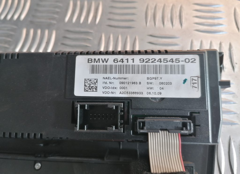 Klimata kontroles bloks priekš BMW 1 E87 2009 WHITE