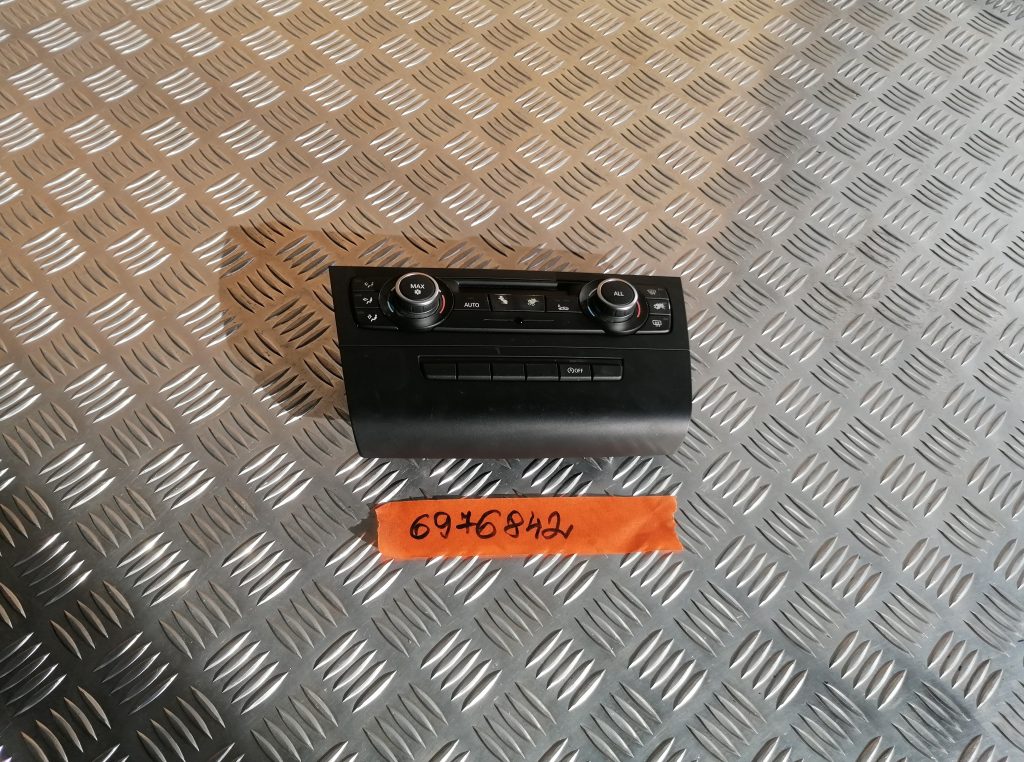 Klimata kontroles bloks priekš BMW 1 E87 2009 WHITE