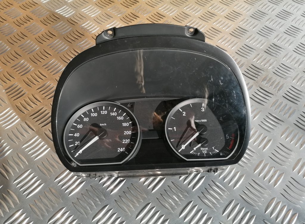 Spidometrs priekš BMW 1 E87 2009 WHITE