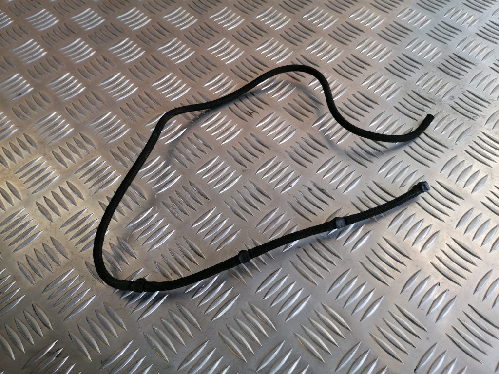 Degvielas atgriešanas caurule priekš BMW 1 E87 2009 WHITE 2 Degvielas atgriešanas caurule priekš BMW 1 E87 2009 WHITE