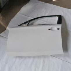 Priekšējās kreisās durvis priekš BMW 1 E87 2009 WHITE