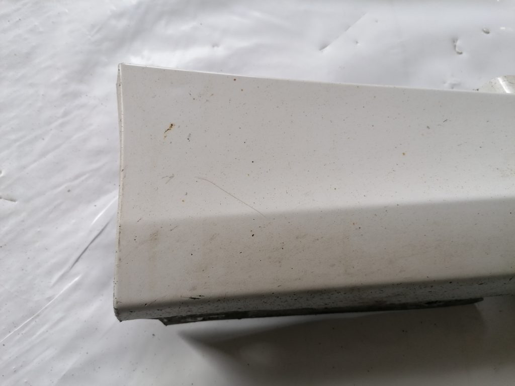 Ārēja sliekšņa kreisa uzlika priekš BMW 1 E87 2009 WHITE 5 Ārēja sliekšņa kreisa uzlika priekš BMW 1 E87 2009 WHITE