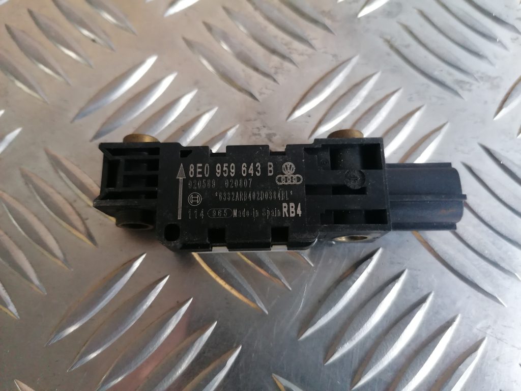 Drošības spilvena trieciensensors priekš Audi A4 2005-2008 8E0959643B 4 Drošības spilvena trieciensensors priekš Audi A4 2005-2008 8E0959643B