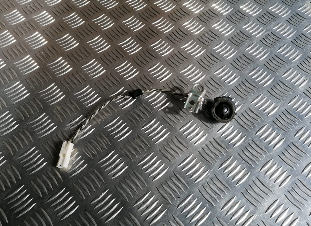 Durvju skaļrunis, augšā priekš LEXUS IS250 2007 1 Durvju skaļrunis, augšā priekš LEXUS IS250 2007