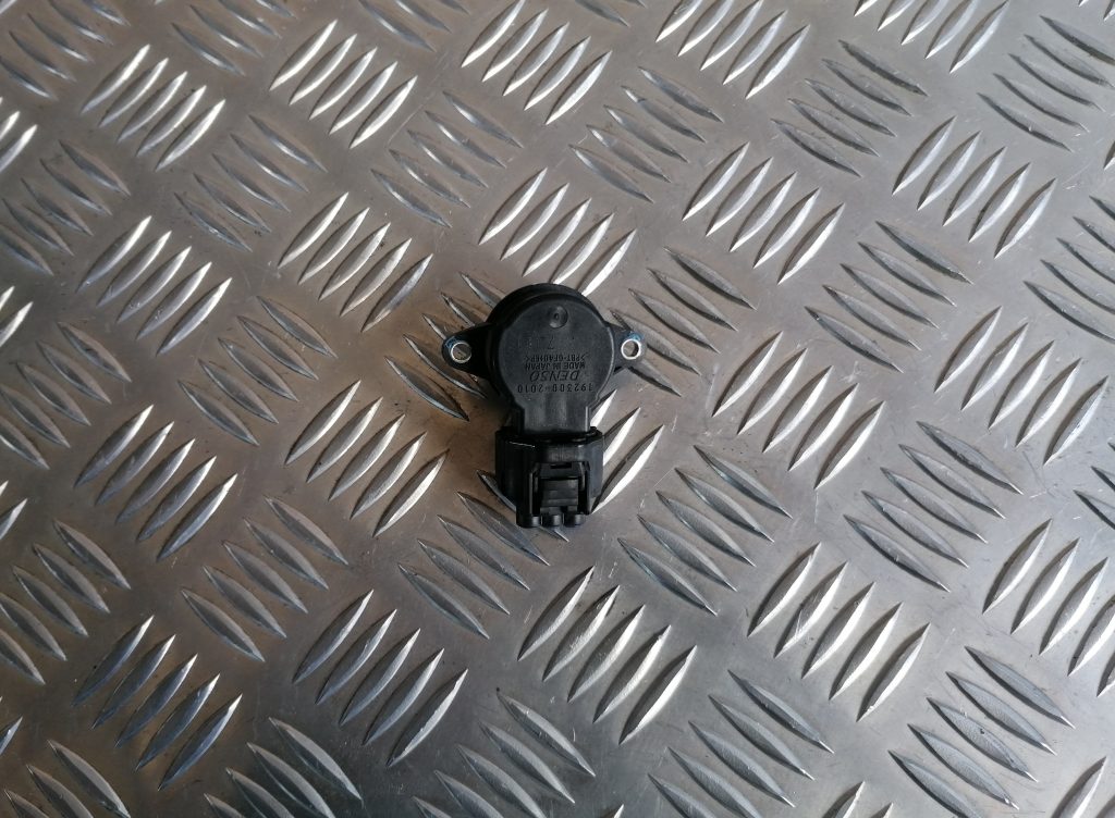 Droseļvārsta vadības bloks priekš LEXUS IS250 2007 2 Droseļvārsta vadības bloks priekš LEXUS IS250 2007