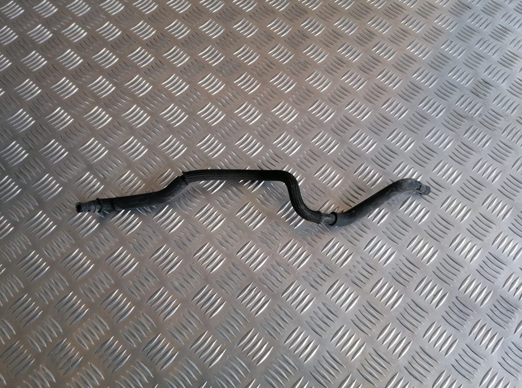 Gumijas šļūtene priekš LEXUS IS250 2007 1 Gumijas šļūtene priekš LEXUS IS250 2007