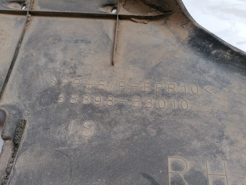 Virsbūves apakšējais aizsargs priekš LEXUS IS250 2007