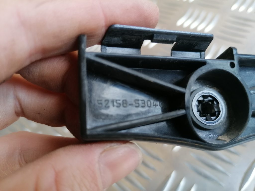 Aizmugurējā spārna un bufera stiprinājums priekš LEXUS IS250 2007