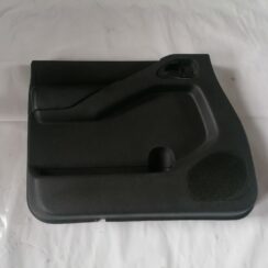 Priekšējo kreiso durvju apdare priekš NISSAN PATHFINDER 2006