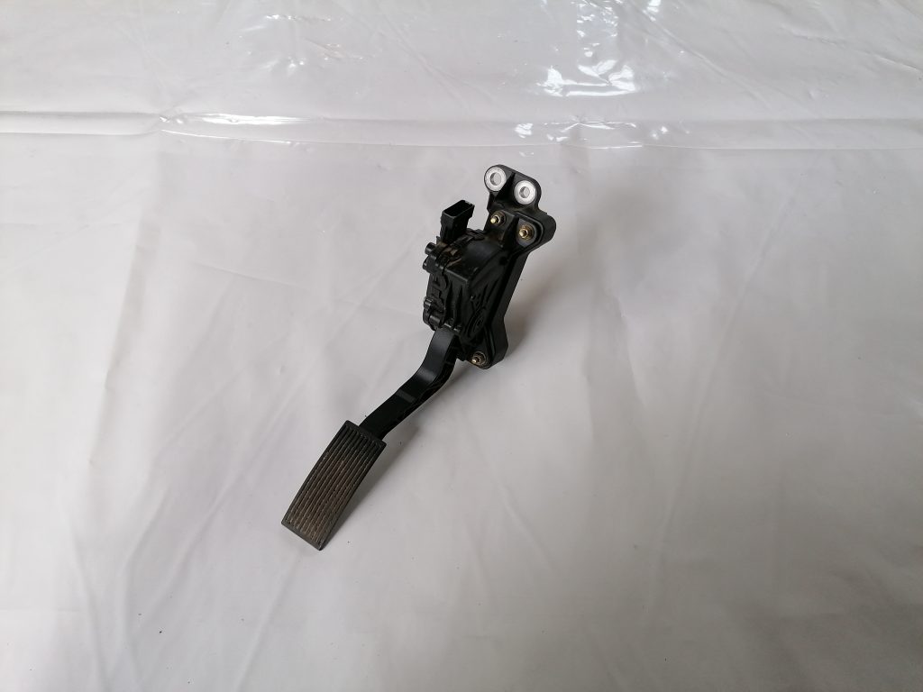 Gāzes pedālis priekš NISSAN PATHFINDER 2006 1 Gāzes pedālis priekš NISSAN PATHFINDER 2006